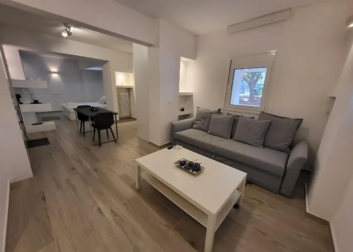 Apartment Near The Center Of Glyfada