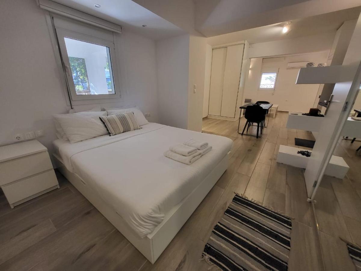 Apartment Near The Center Of Glyfada Athens