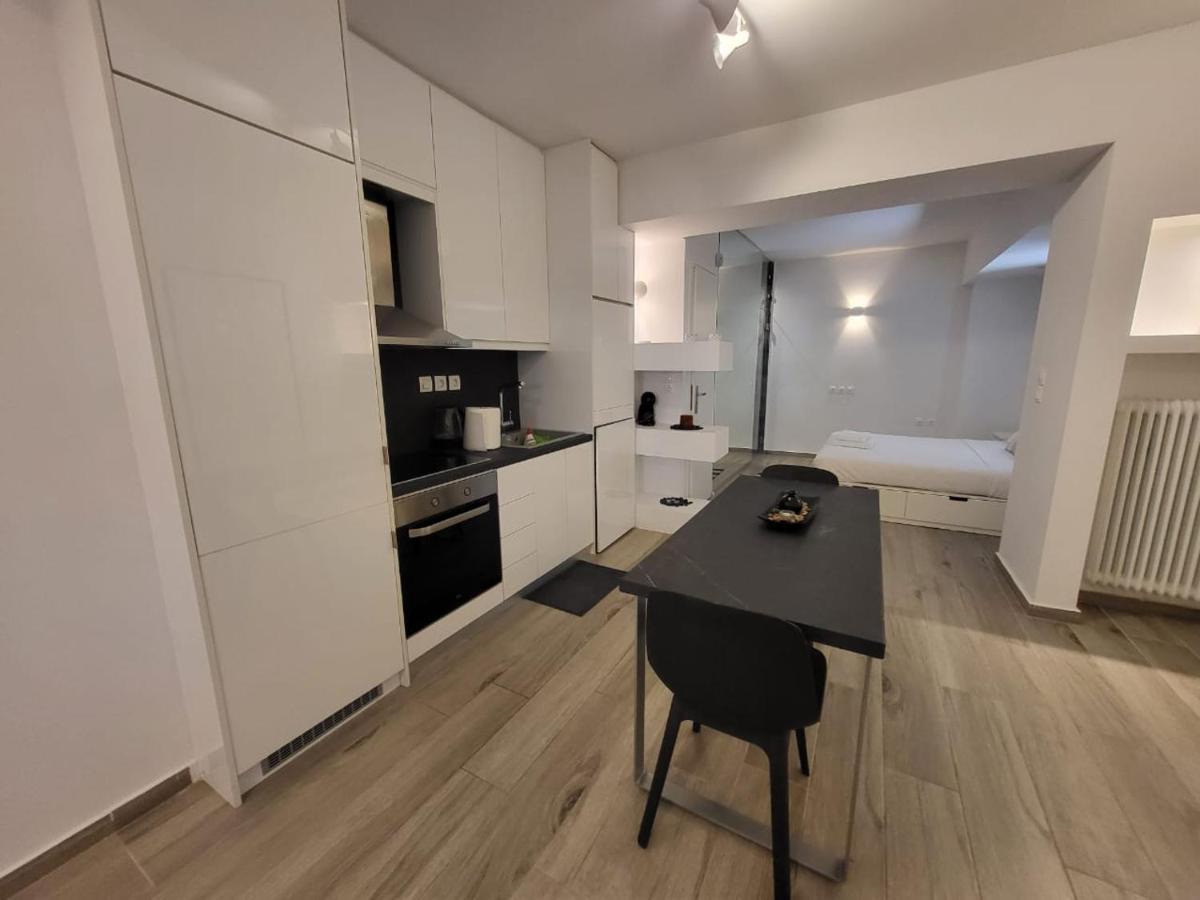 Apartment Near The Center Of Glyfada Athens