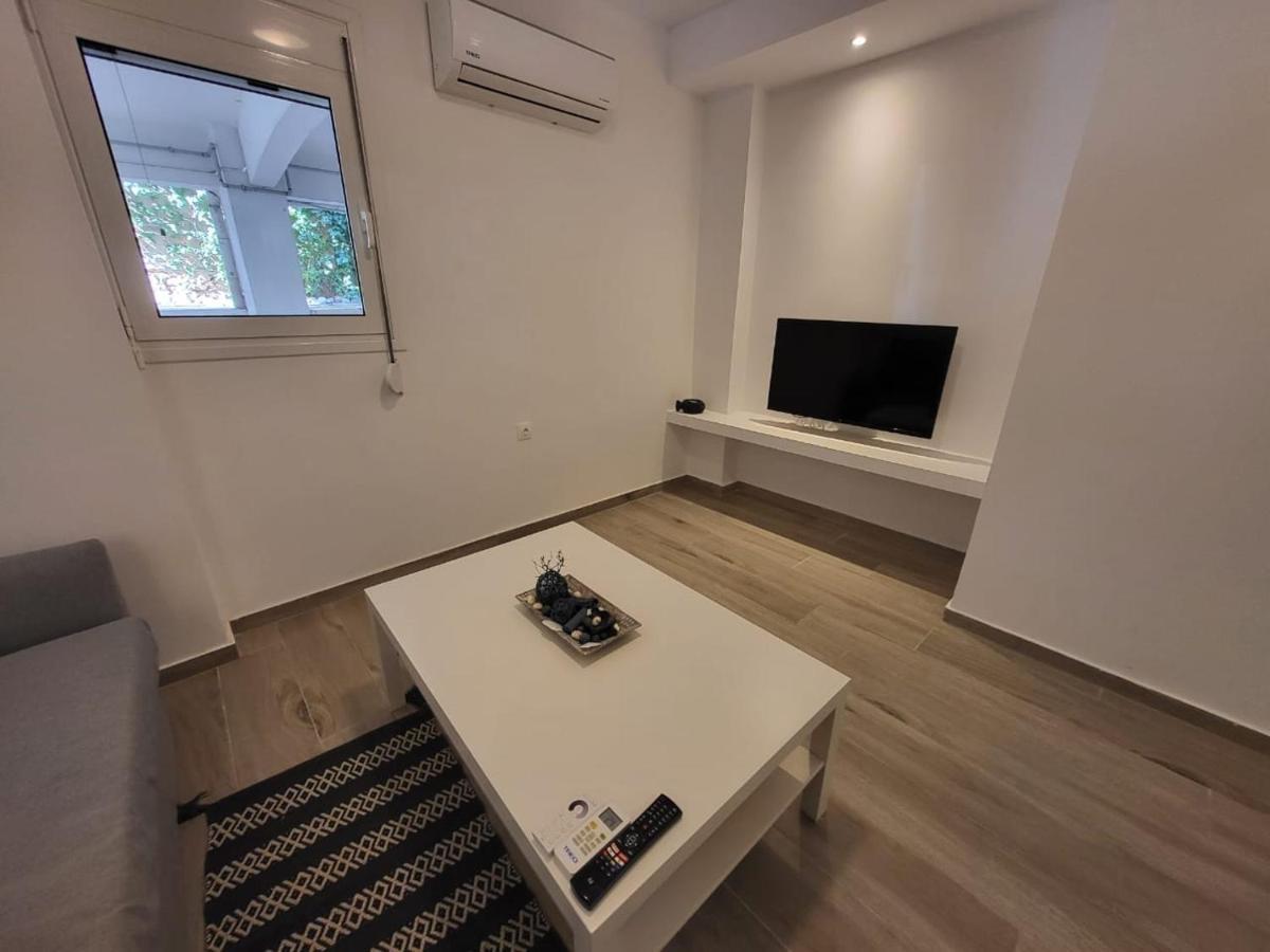 Apartment Near The Center Of Glyfada Athens